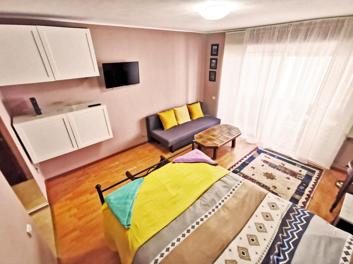 Cozy Studio Athenee Apartamento Bucareste Exterior foto